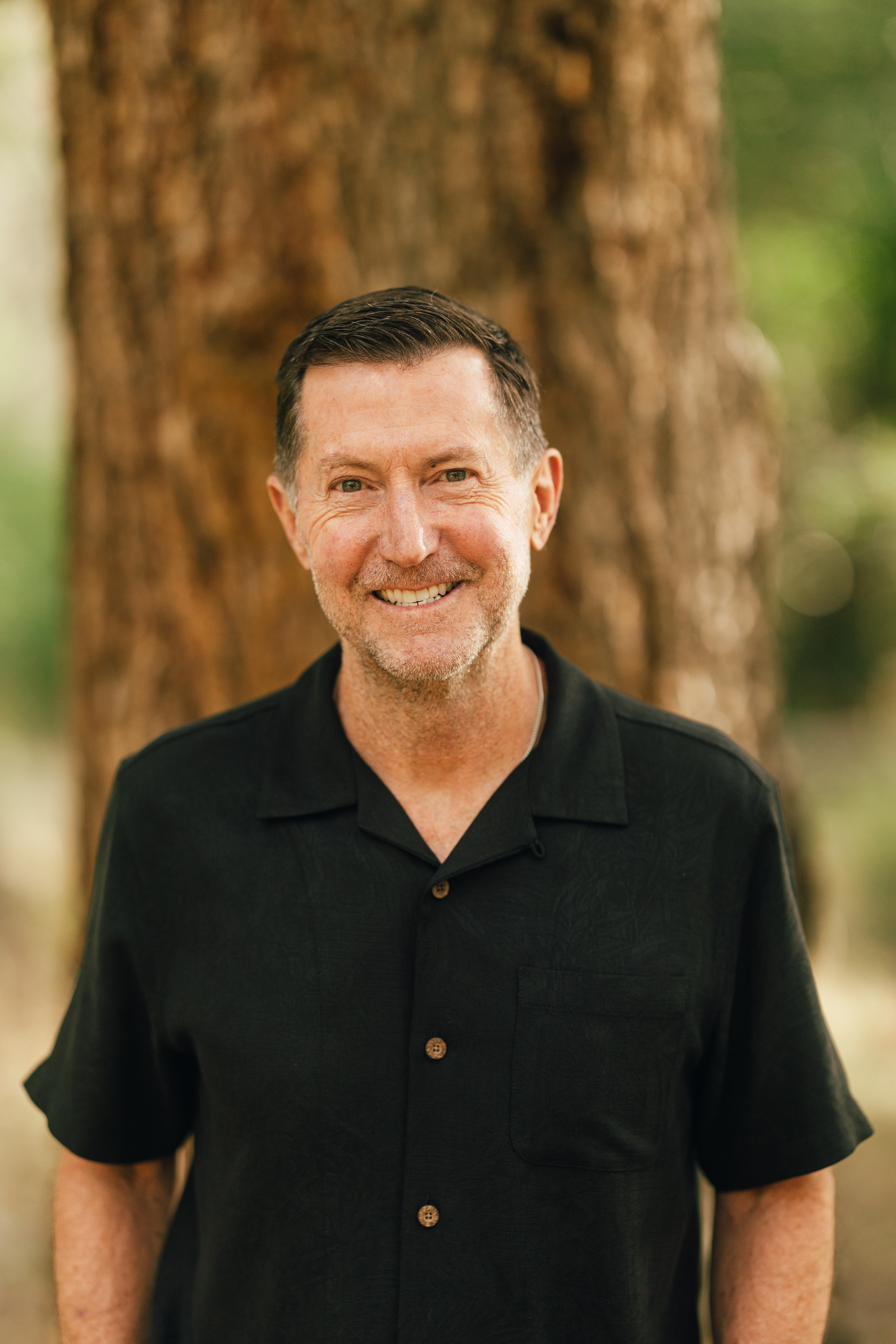 Portrait of Dan Frey, Principal of St. Elmo LLC and 40-year energy and sustainability advisor